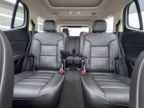 Used 2023 GMC Acadia Denali w/ Denali Ultimate Package image 23