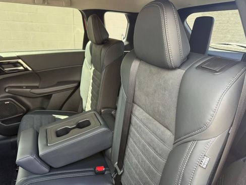New 2026 Mitsubishi Outlander SE AWD/4WD image 24