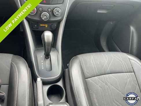 Used 2022 Chevrolet Trax LT w/ Driver Confidence Package AWD/4WD image 32