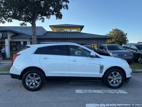 Used 2016 Cadillac SRX Luxury w/ Driver Awareness Package image 8