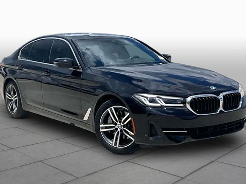 Used 2023 BMW 530i w/ Convenience Package RWD image 2