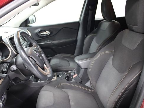 Used 2016 Jeep Cherokee Latitude image 18