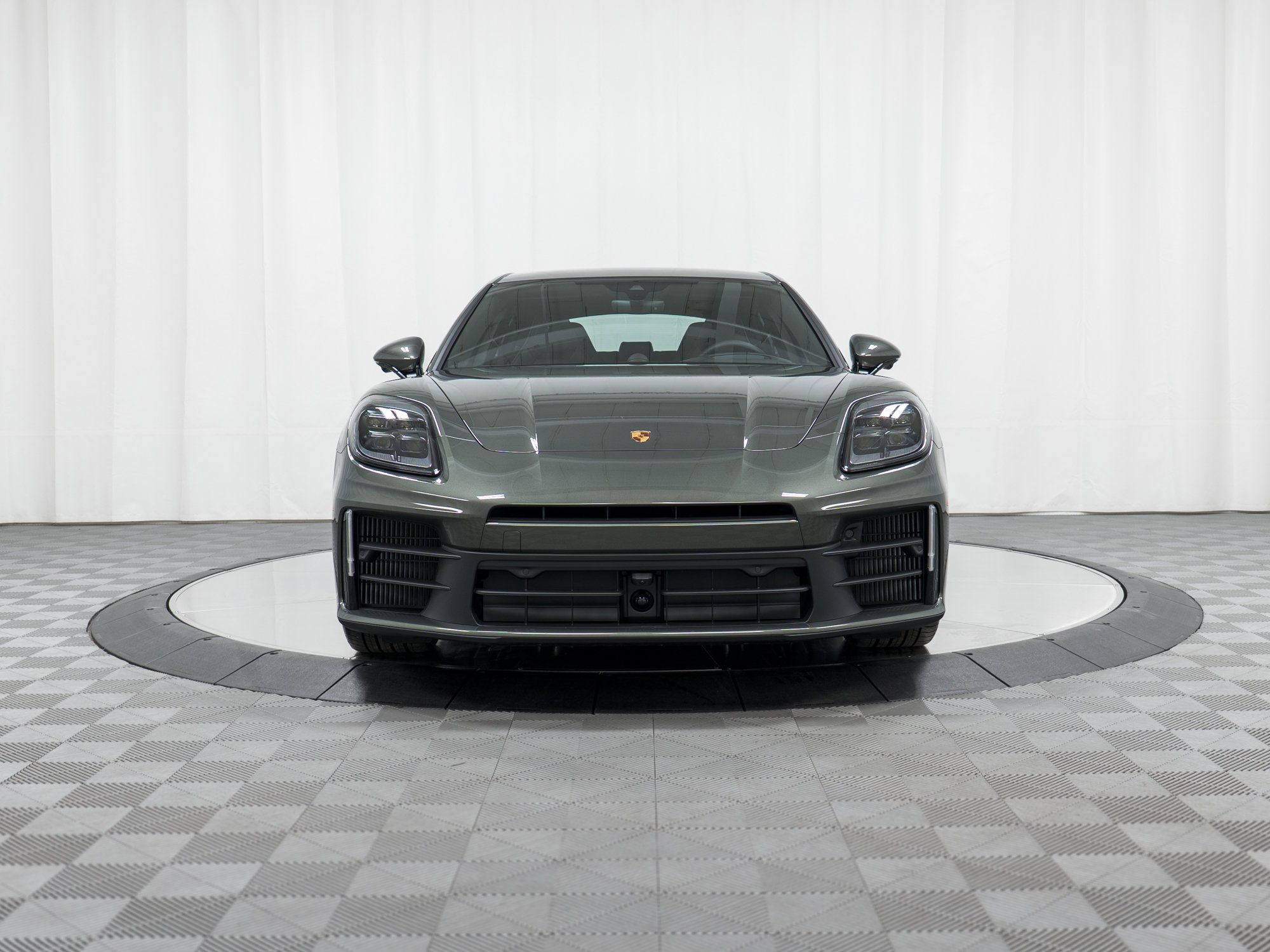 Used 2026 Porsche Panamera 4S AWD/4WD image 10