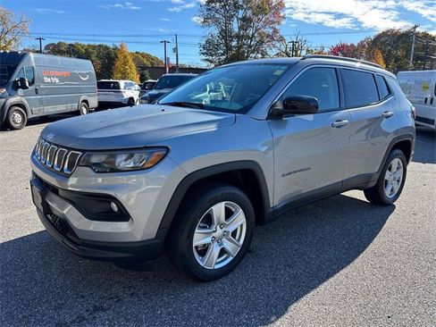 Used 2022 Jeep Compass Latitude image 7