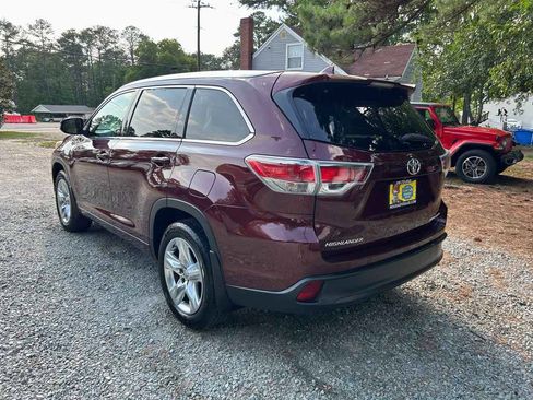 Used 2015 Toyota Highlander Limited AWD/4WD image 6