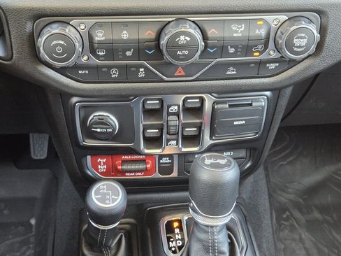 New 2026 Jeep Wrangler Unlimited Sport AWD/4WD image 17