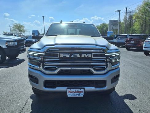 Used 2026 RAM 2500 Laramie AWD/4WD image 7