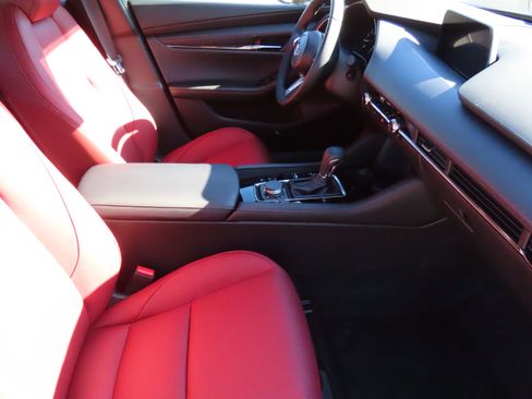 New 2026 MAZDA MAZDA3 Carbon image 11