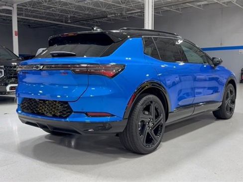 New 2026 Chevrolet Equinox EV RS image 3