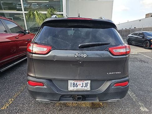 Used 2015 Jeep Cherokee Limited w/ Luxury Group image 5