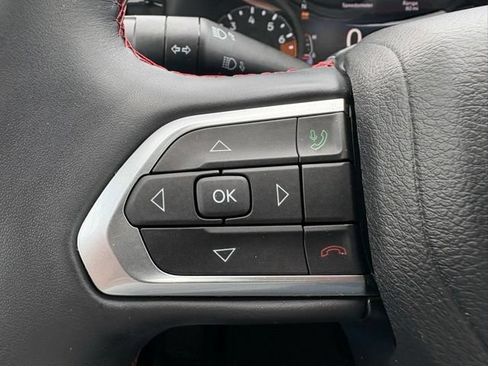Used 2022 Jeep Compass Trailhawk w/ Trailhawk Convenience Group AWD/4WD image 22