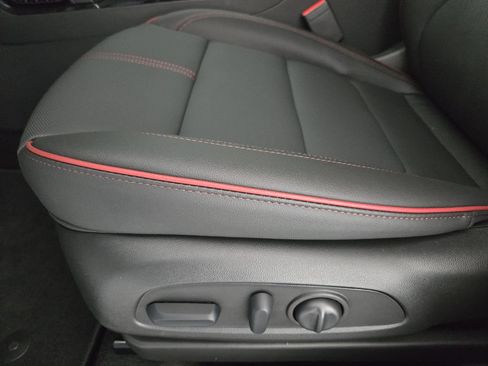 New 2026 Chevrolet TrailBlazer RS w/ Driver Confidence Package FWD image 26