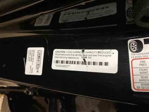 Certified 2023 Subaru Ascent Premium w/ Convenience Package image 34