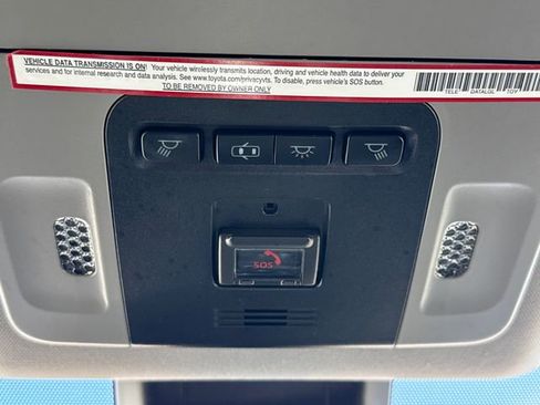 Used 2020 Toyota Camry XSE image 25