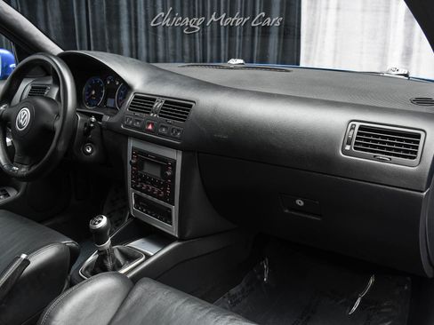 Used 2004 Volkswagen R32 image 20