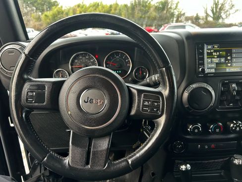 Used 2015 Jeep Wrangler Unlimited Sport w/ Quick Order Package 24S image 16