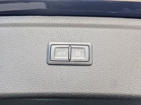 Used 2022 Audi Q5 2.0T Premium image 13