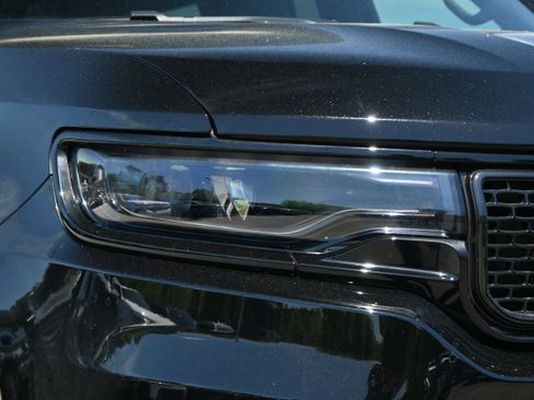 Used 2025 Jeep Wagoneer Series II w/ Convenience Group I RWD image 6