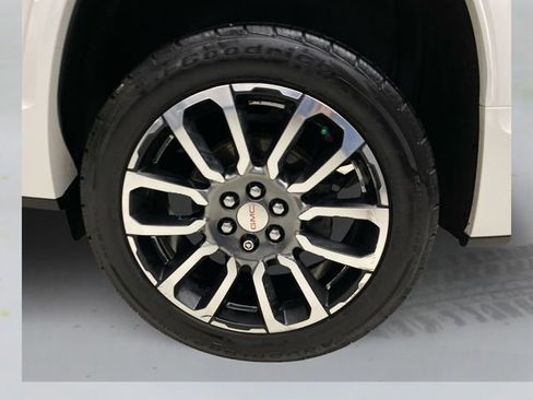 Used 2020 GMC Acadia Denali w/ Trailering Package FWD image 17