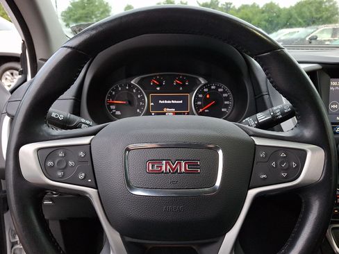 Certified 2022 GMC Terrain SLT w/ Infotainment Package II AWD/4WD image 20