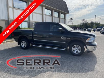 Used 2019 RAM 1500 Classic SLT w/ SLT Plus D￩cor Group