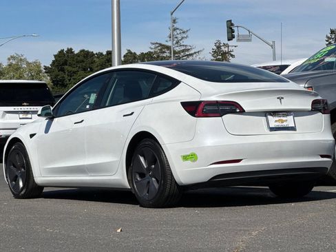 Used 2023 Tesla Model 3 Standard Range image 7