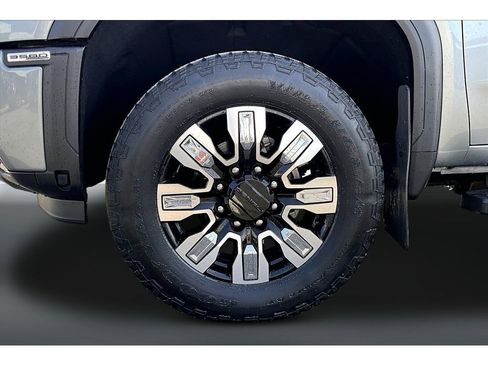 Used 2024 GMC Sierra 2500 Denali w/ Denali Reserve Package AWD/4WD image 27