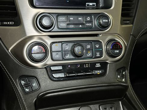 Used 2020 GMC Yukon Denali w/ Denali Ultimate Package AWD/4WD image 43
