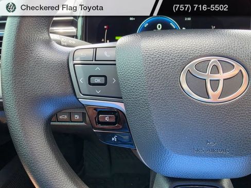Used 2025 Toyota Camry LE w/ Convenience Package FWD image 26