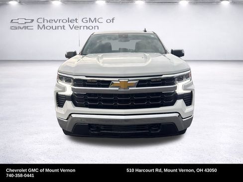 Used 2023 Chevrolet Silverado 1500 LT AWD/4WD image 9