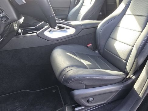Used 2025 Mercedes-Benz GLS 450 4MATIC image 22