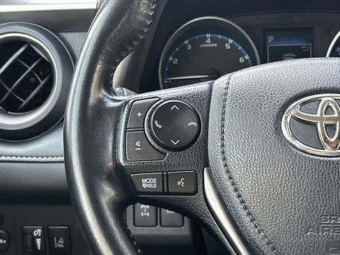 Used 2018 Toyota RAV4 XLE image 9
