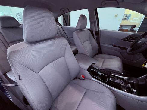 Used 2016 Honda Accord LX image 7