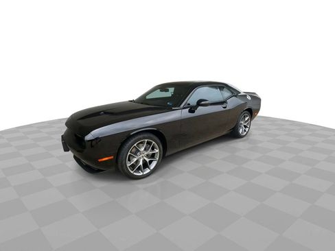 Used 2023 Dodge Challenger SXT w/ Plus Package RWD image 4