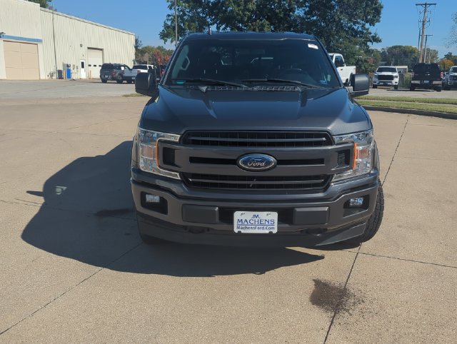 Used 2018 Ford F150 XLT w/ Equipment Group 302A Luxury AWD/4WD image 10