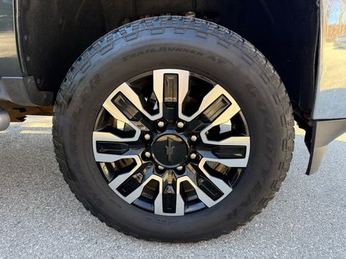 Used 2018 Chevrolet Silverado 2500 LT w/ All Star Edition image 21