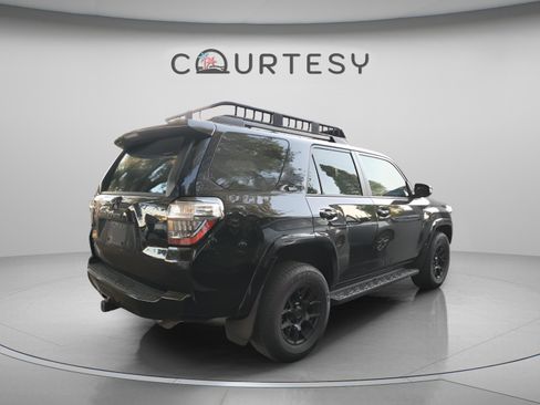 Used 2023 Toyota 4Runner SR5 Premium AWD/4WD image 12