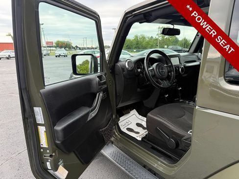Used 2015 Jeep Wrangler Sahara w/ Dual Top Group AWD/4WD image 11