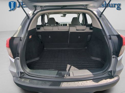 Used 2021 Honda HR-V EX image 13