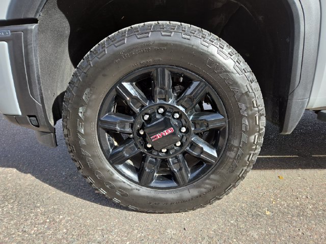 Used 2024 GMC Sierra 2500 AT4 w/ AT4 Premium Plus Package AWD/4WD image 7