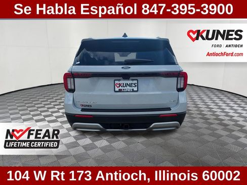 Used 2025 Ford Explorer Platinum w/ LUX Leather Package image 9