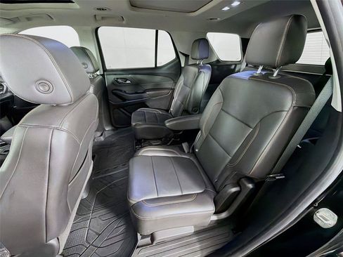 Used 2020 Chevrolet Traverse RS w/ LPO, Floor Liner Package AWD/4WD image 26