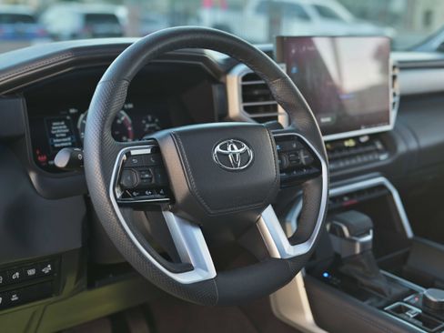 Used 2024 Toyota Tundra Platinum image 10