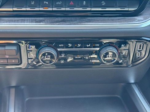 New 2026 Chevrolet Silverado 2500 LTZ w/ LTZ Convenience Package AWD/4WD image 17
