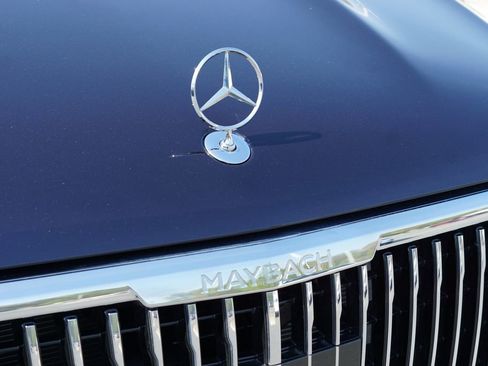 Certified 2025 Mercedes-Benz Maybach GLS 600 4MATIC image 11