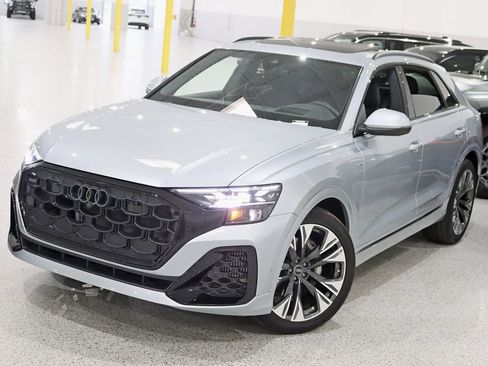 Used 2025 Audi Q8 Prestige AWD/4WD image 5