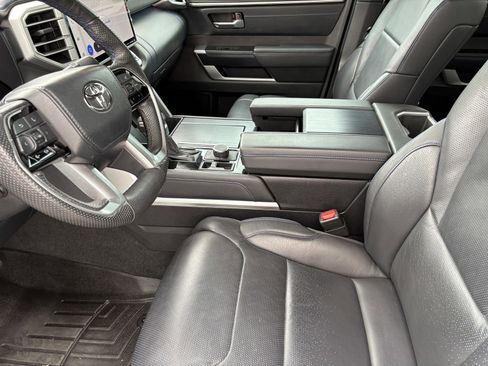 Used 2024 Toyota Tundra Platinum AWD/4WD image 12