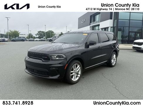 Used 2022 Dodge Durango GT RWD image 1