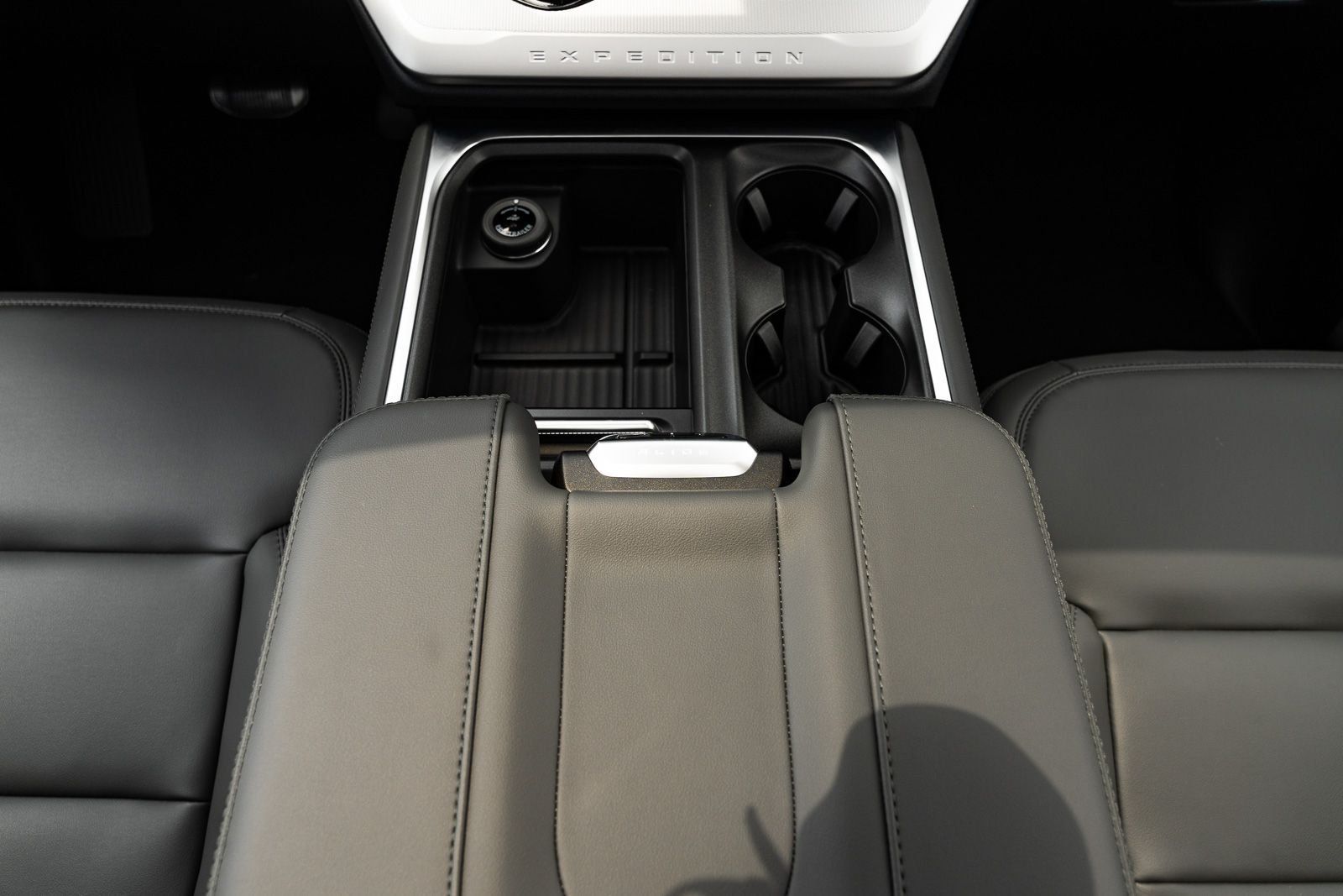 New 2026 Ford Expedition Active RWD image 26