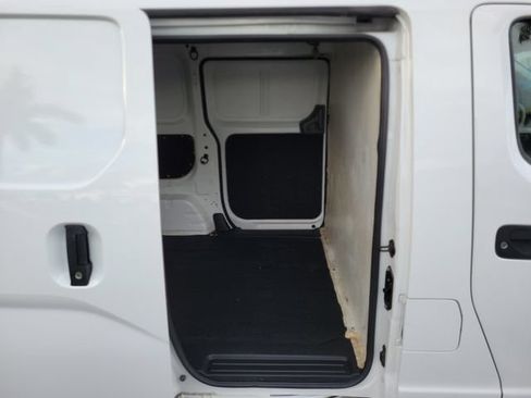 Used 2021 Nissan NV200 S FWD image 14